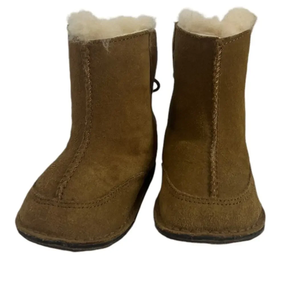 BABY UGG Sz Small Suede Cozy Winter Boo Boots 5206 Small